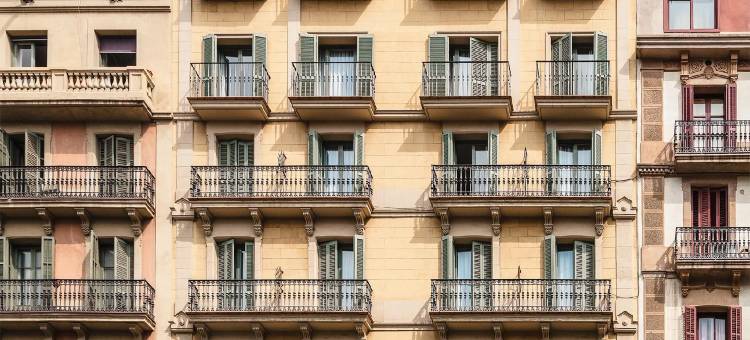 巴塞罗那H10优尼沃斯酒店(H10 Universitat Hotel Barcelona)图片