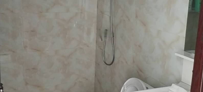 苍南滨海渔村海鲜楼图片