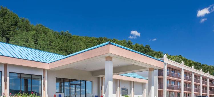 塞勒姆温德姆豪生酒店及会议中心(Howard Johnson by Wyndham Salem Hotel & Conference Center)图片