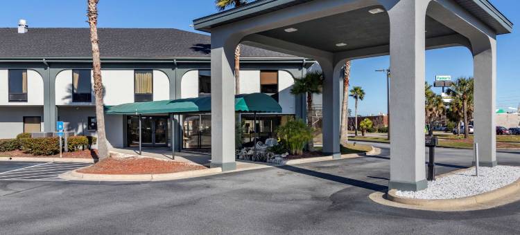 不伦瑞克品质酒店(Quality Inn Brunswick)图片