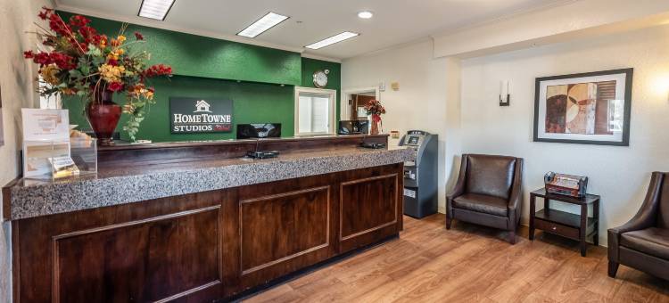 奥兰多南霍姆汤公寓(HomeTowne Studios Orlando South)图片