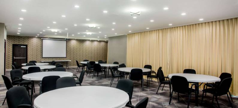 匹兹堡拉昆塔温德姆套房酒店(La Quinta Inn & Suites by Wyndham Pittsburg)图片