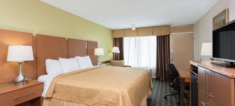 南派恩斯派恩赫斯特温德姆戴斯酒店及会议中心(Days Inn & Conf Center by Wyndham Southern Pines Pinehurst)图片