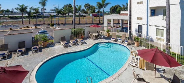 本图拉6号汽车旅馆(Motel 6 Ventura, CA - South)图片