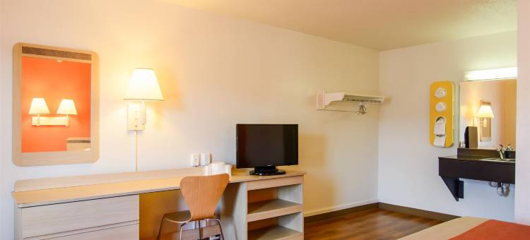 莱明斯特6号汽车旅馆(Motel 6 Leominster, MA)图片