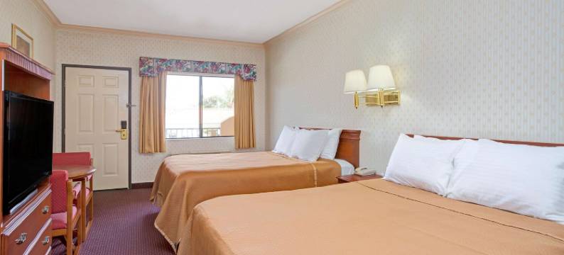 林伍德世纪Travelodge by Wyndham(Travelodge by Wyndham Lynwood)图片