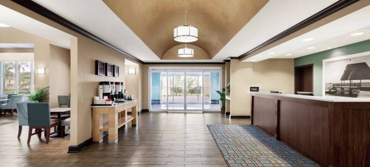 不伦瑞克欢朋套房酒店(Hampton Inn & Suites Brunswick)图片