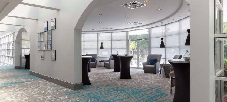 佩利米特公园希尔顿逸林酒店(DoubleTree by Hilton Birmingham Perimeter Park)图片