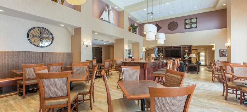 蒙克顿新不伦瑞克希尔顿欢朋套房酒店(Hampton Inn & Suites by Hilton Moncton)图片