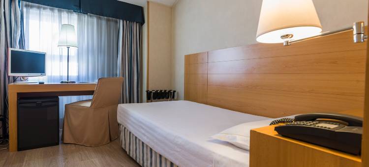 茵芬梅赛德斯酒店(Infanta Mercedes)图片