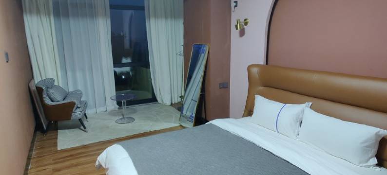 湛江吴川鼎龙湾海景泳池星空别墅(环岛路3号分店)图片