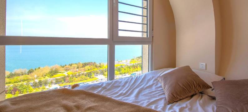 言海微澜民宿(青岛北路店)图片