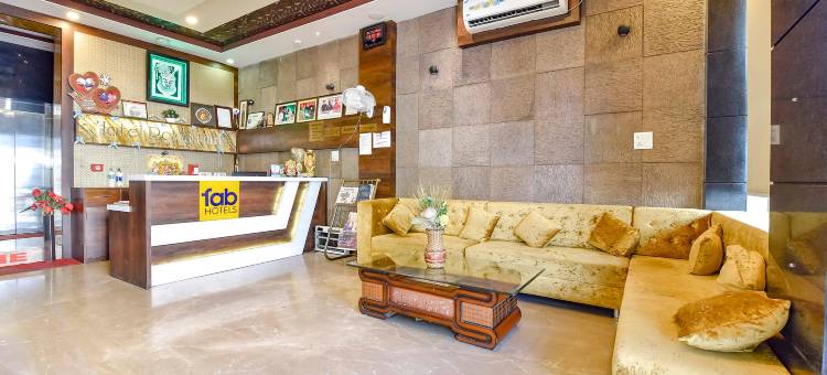 Fabhotel Prime Royal Park图片