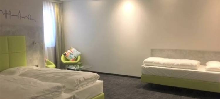 迪林根爱睡爱困酒店(SleepySleepy Hotel Dillingen)图片