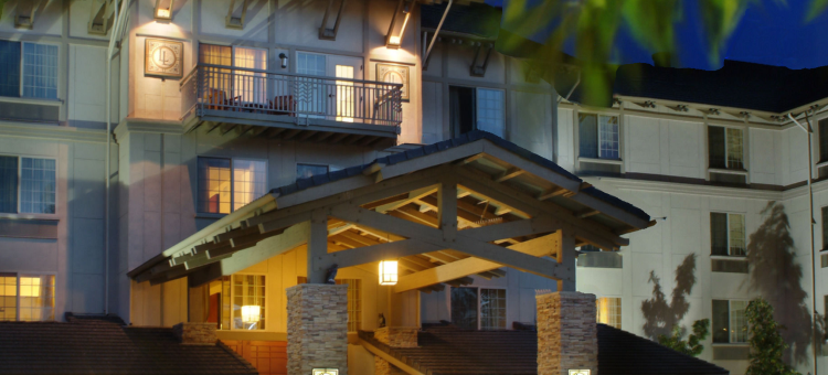 云杉登陆长住套房酒店贝尔维尤(Larkspur Landing Extended Stay Suites Bellevue)图片