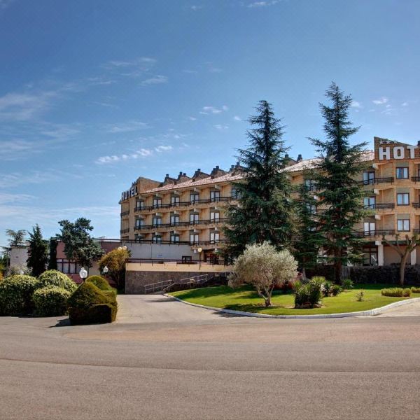 桑乔莱米雷斯国王酒店(Hotel Rey Sancho Ramírez Somontano SL)图片