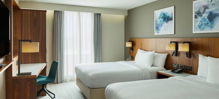 伦敦盖特威克机场万怡酒店(Courtyard London Gatwick Airport)图片