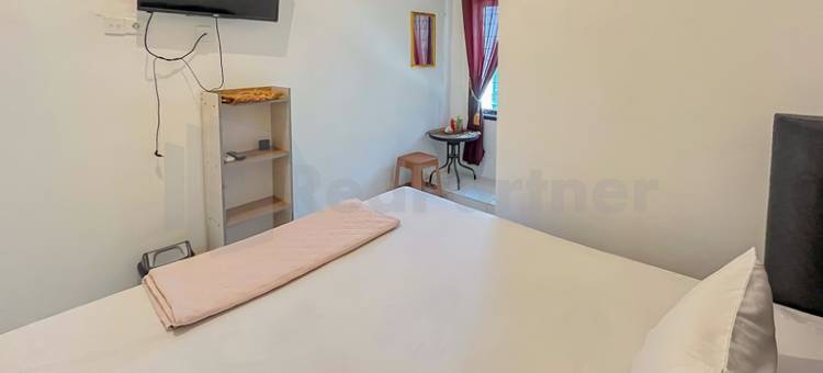 Namirah Syariah Guesthouse Balikpapan Redpartner图片