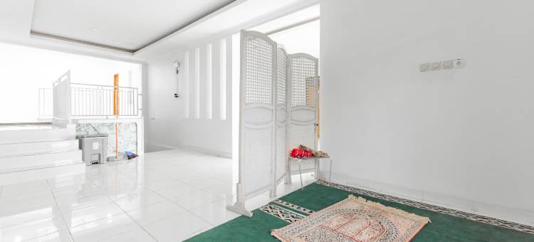 Urbanview Hotel Kampung Istal Megamendung Puncak by RedDoorz图片