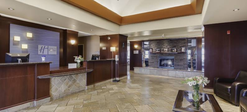 智选假日套房酒店奴隶湖(Holiday Inn Express & Suites SLAVE LAKE by IHG)图片