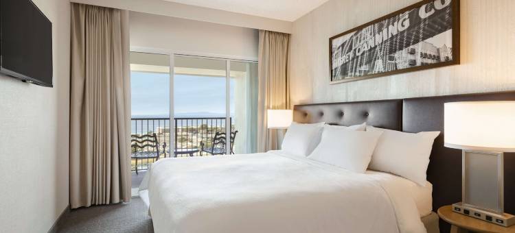 蒙特雷湾海滨希尔顿大使套房酒店(Embassy Suites by Hilton Monterey Bay Seaside)图片