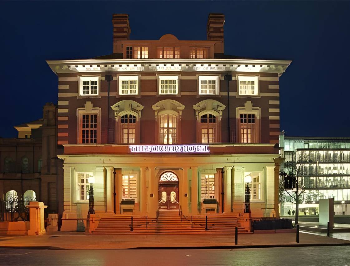 hotel overview picture