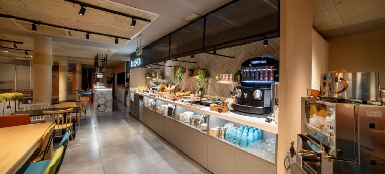 潘普洛纳4U住宿酒店(Hotel Bed4U Pamplona)图片