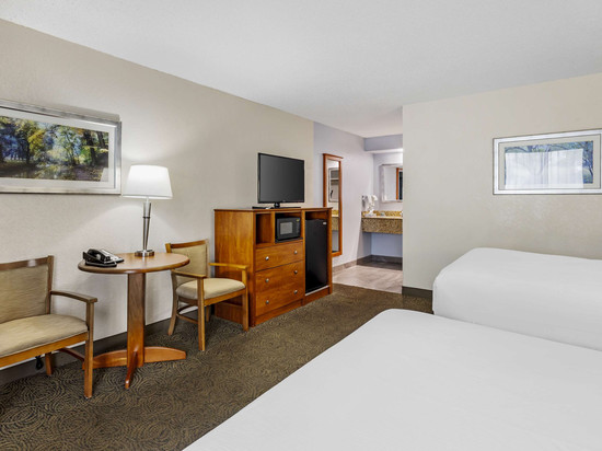 雷鸟汽车贝斯特韦斯特酒店