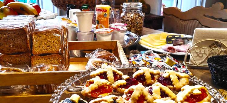 Mariasofia Master Suite with Private Bathroom图片