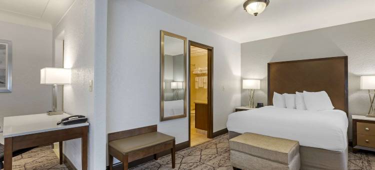 朗布兰奇贝斯特韦斯特优质酒店及会议中心(Best Western Plus Longbranch Hotel  Convention Center)图片