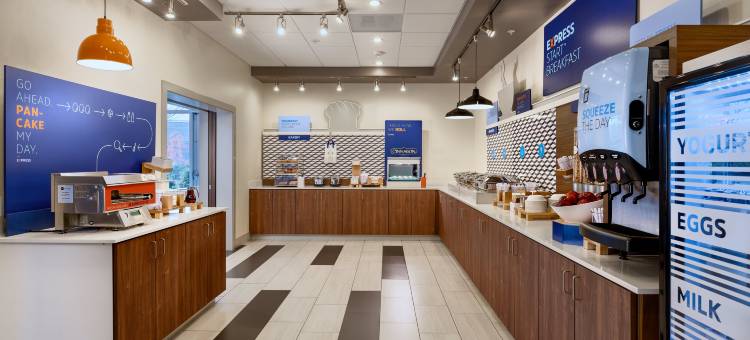 塞勒姆北凯泽尔智选假日套房酒店(Holiday Inn Express & Suites Salem North - Keizer)图片
