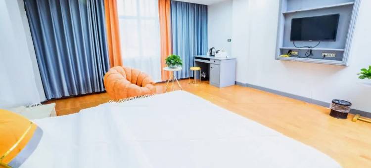 山水商务酒店(咸宁南站万达广场店)图片