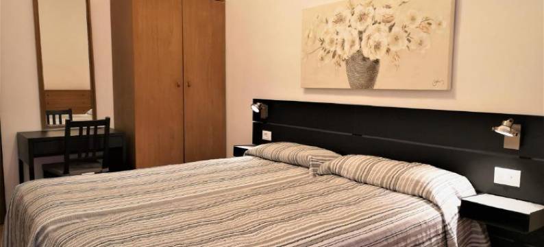 位于卡纳李吉奥的14卧室公寓-平方米|带14个独立浴室(Hotel Rossi)图片