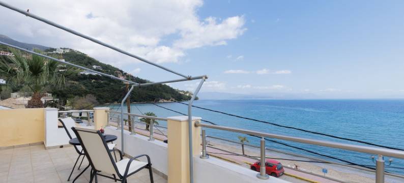 库内克特伊普索斯沙滩岛生活公寓(The Island Life Apartments by Konnect, Ipsos Beach)图片