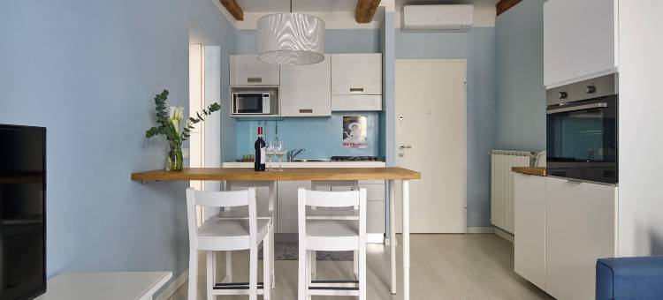 Oteego的蓝色魅力佛罗伦萨公寓(Panicale Blue Historic 1Br Stay Near Medici Chapels & Mercato Centrale)图片