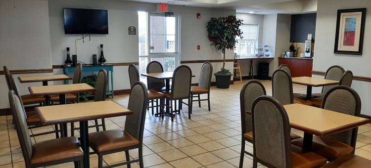 温德姆斯塔克维尔麦客达套房酒店(Starkville Inn & Suites)图片