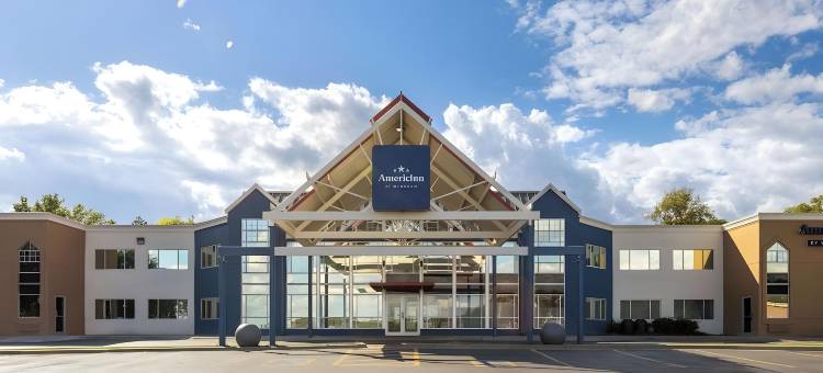 AmericInn by Wyndham Omaha Near Zoo(The Inn & Suites Omaha Near Zoo)图片