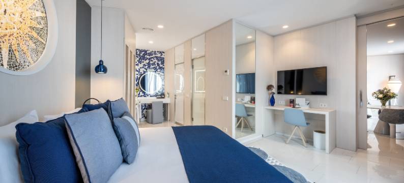 波尔塔菲拉酒店(Hotel Porta Fira)图片