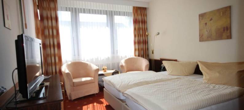 巴德皮门特霍夫酒店(Bad Pyrmonter Hof)图片