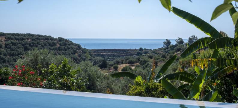 水池酒店(Kinsterna Hotel)图片