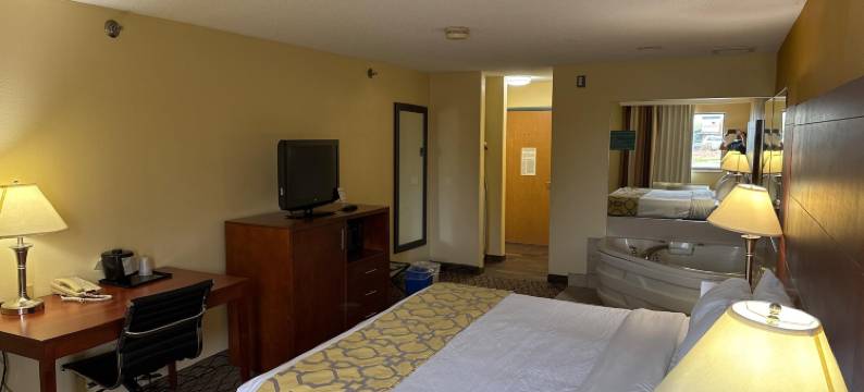 米沙沃卡-南本德地区呗盟套房酒店(Baymont by Wyndham Mishawaka South Bend Area)图片