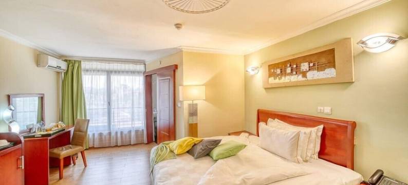 拉法赖斯雅温得酒店(Hotel la Falaise Yaounde)图片