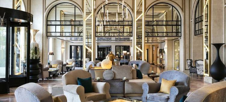 埃米塔日吕西安巴里亚酒店(Hôtel Barrière l'Hermitage)图片