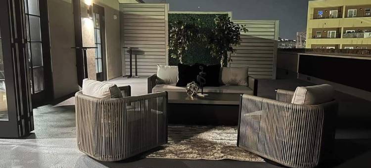 佩兰光(La Luz)图片