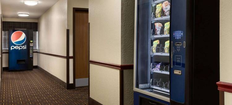 赛克斯顿-迈纳地区速8酒店(Super 8 by Wyndham Sikeston/Miner Area)图片