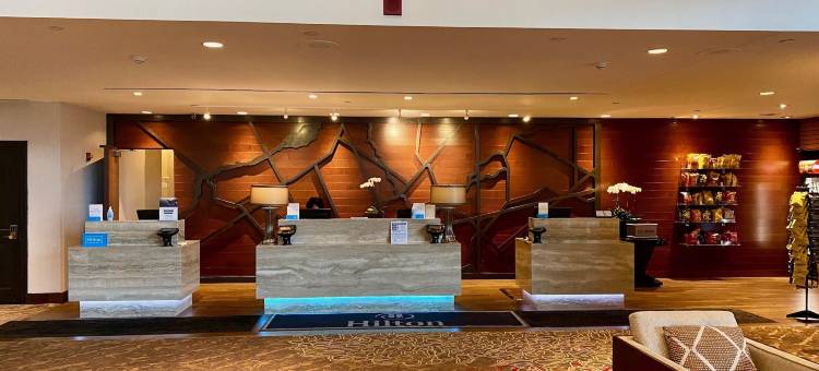 东布朗斯维克希尔顿酒店&行政会议中心(Hilton East Brunswick Hotel & Executive Meeting Center)图片