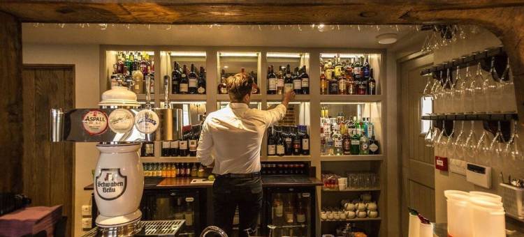 哈维德旅馆(The Harvard Inn)图片