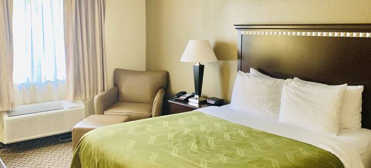 马科姆凯艺酒店 - 近大学区(Quality Inn Macomb Near University Area)图片