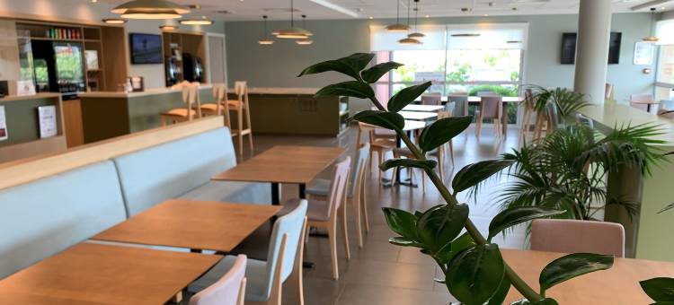 蒙彼利埃东生态公园原创城市酒店(The Originals City, Hôtel Ecoparc, Montpellier Est)图片