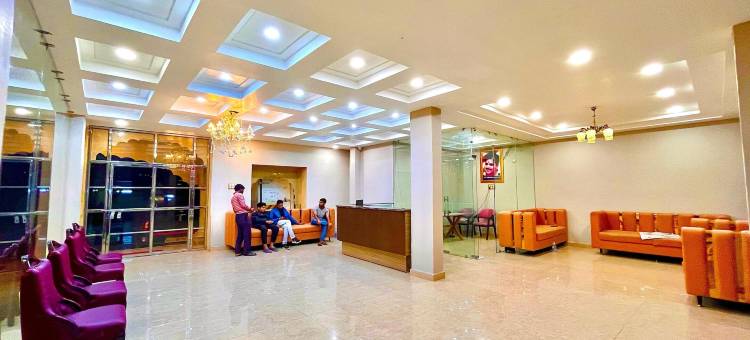 西亚瓦尔宫殿(Siyavar Palace)图片